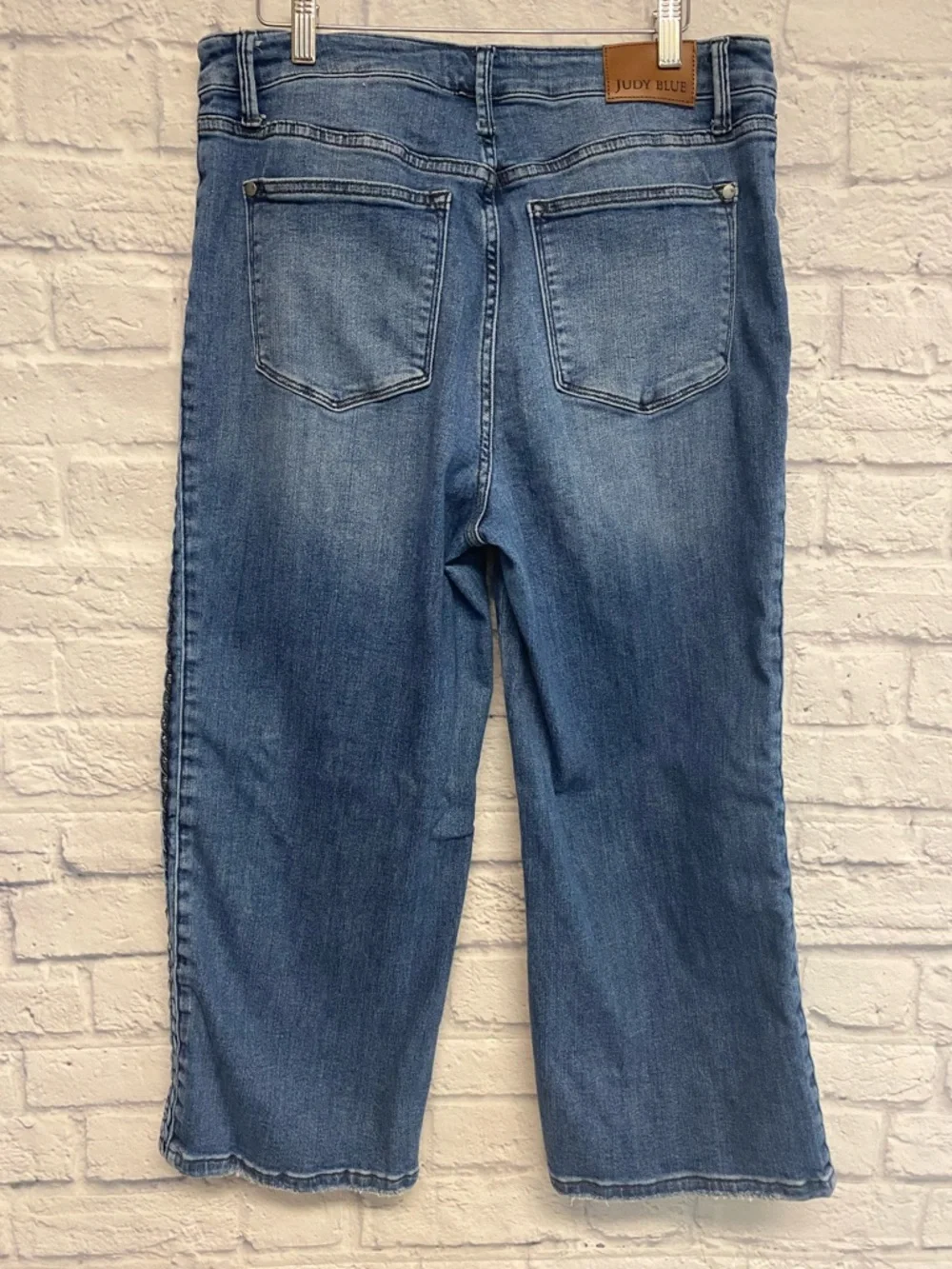 Judy Blue High Waist Cropped Jeans with Braided Side Trim Size 31 - Picture 7 of 13